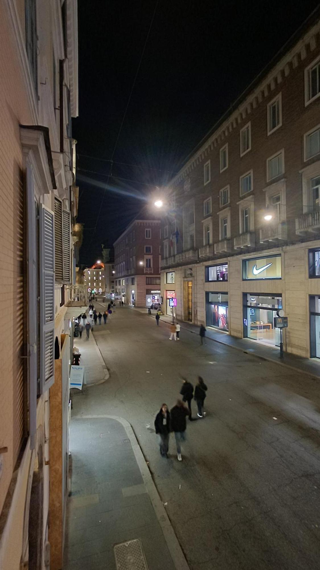 Nsm 71Viadelcorso Appartamento Con Terrazzo Rome Extérieur photo